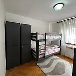 One 2 Hostel